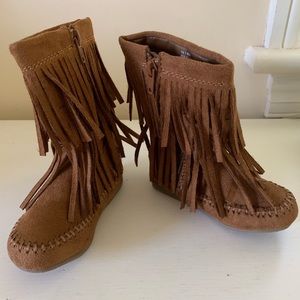JUMPING BEANS Brown Tassle Toddler Boots size 7.